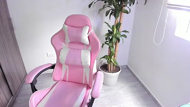 Sofi Martinezz0 online show from 22, 10, 2025