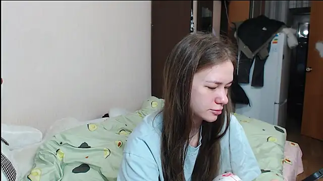 leila bambi  online show from 30, 12, 2024