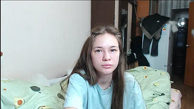 leila bambi  online show from 31, 12, 2024