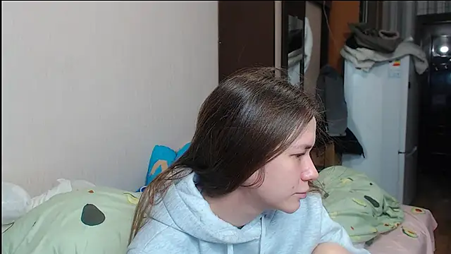 leila bambi  online show from 15, 1, 2025