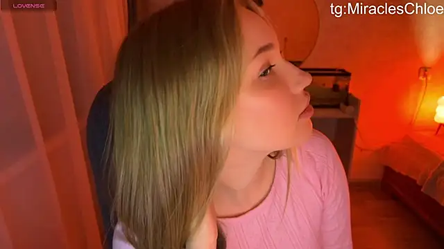 Snapshot of ChloeMillerMeow chatting on 18, 7, 2026 ChloeMillerMeow online show from 18, 7, 2026