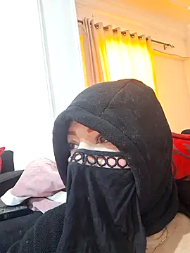 Snapshot of Rozittaa chatting on 1, 2, 2026 Rozittaa online show from 1, 2, 2026