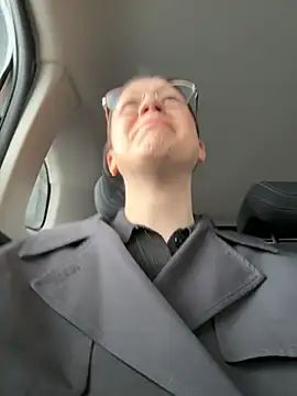 RinaCat online show from 13, 4, 2026