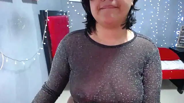 Snapshot of Sweettei chatting on 3, 3, 2026 Sweettei online show from 3, 3, 2026