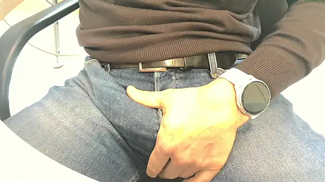 alessandroman2114 online show from 13, 2, 2026