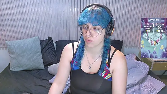 Snapshot of Eli666uwu chatting on 22, 12, 2025 Eli666uwu online show from 22, 12, 2025