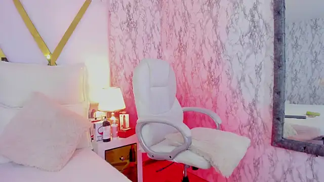 Snapshot of Athziry_ chatting on 13, 12, 2024 Athziry online show from 13, 12, 2024