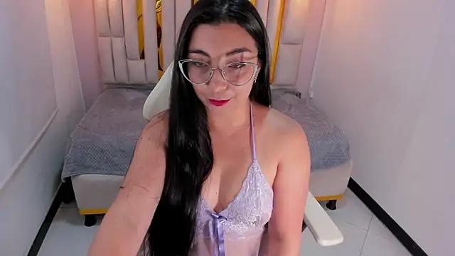 Snapshot of Karla_hernandez_ chatting on 28, 2, 2025 Karla hernandez online show from 28, 2, 2025