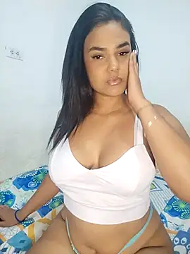 Snapshot of AntonellaShot chatting on 2, 11, 2025 AntonellaShot online show from 2, 11, 2025