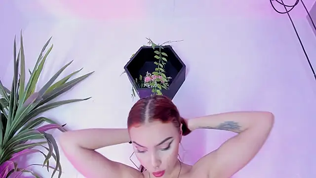 Snapshot of isis_jhempss chatting on 8, 2, 2025 isis jhempss online show from 8, 2, 2025