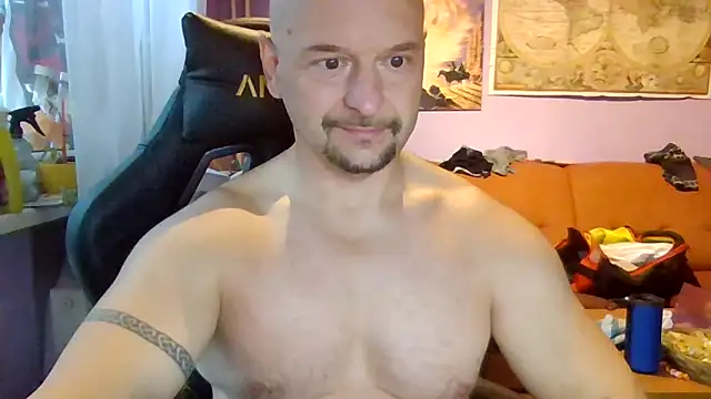 Sports-beast online show from 13, 10, 2025