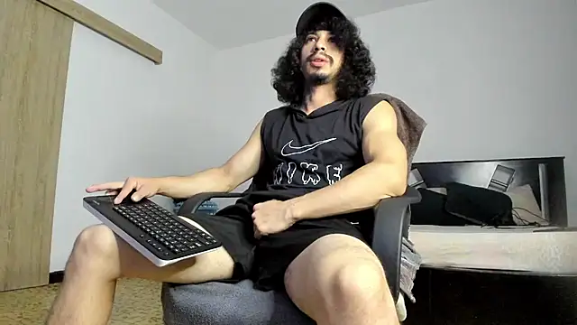 Snapshot of TristanWoods chatting on 5, 5, 2026 TristanWoods online show from 5, 5, 2026