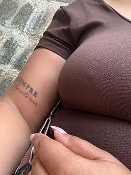 ashley Tompson1 online show from 31, 3, 2026