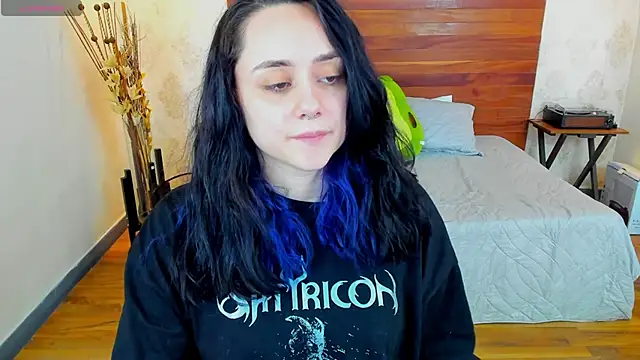 Snapshot of KatherineBond chatting on 22, 12, 2024 KatherineBond online show from 22, 12, 2024