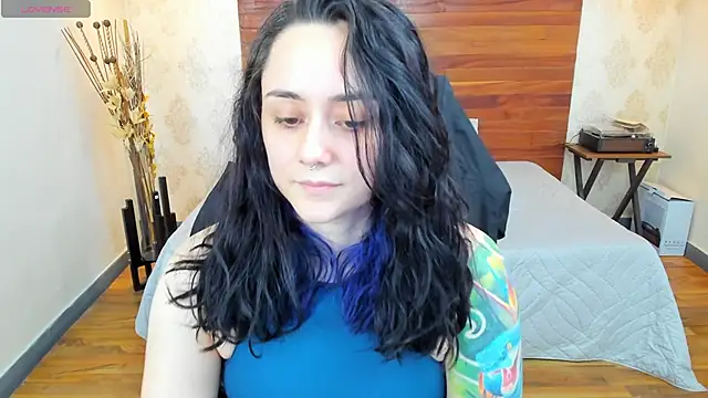 Snapshot of KatherineBond chatting on 2, 1, 2025 KatherineBond online show from 2, 1, 2025