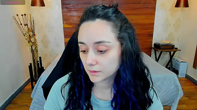 Snapshot of KatherineBond chatting on 9, 1, 2025 KatherineBond online show from 9, 1, 2025