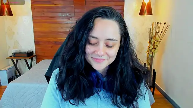 Snapshot of KatherineBond chatting on 14, 1, 2025 KatherineBond online show from 14, 1, 2025