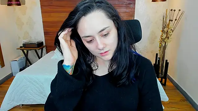 Snapshot of KatherineBond chatting on 17, 1, 2025 KatherineBond online show from 17, 1, 2025