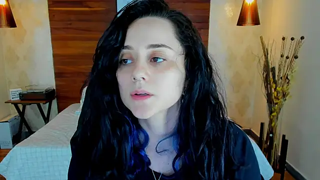 Snapshot of KatherineBond chatting on 24, 2, 2025 KatherineBond online show from 24, 2, 2025