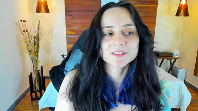 Snapshot of KatherineBond chatting on 6, 3, 2025 KatherineBond online show from 6, 3, 2025