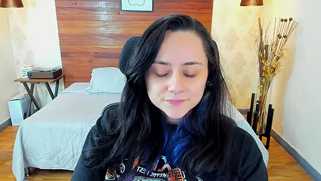 Snapshot of KatherineBond chatting on 20, 3, 2025 KatherineBond online show from 20, 3, 2025