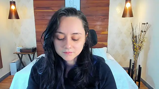 Snapshot of KatherineBond chatting on 20, 3, 2025 KatherineBond online show from 20, 3, 2025