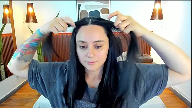 Snapshot of KatherineBond chatting on 18, 9, 2025 KatherineBond online show from 18, 9, 2025
