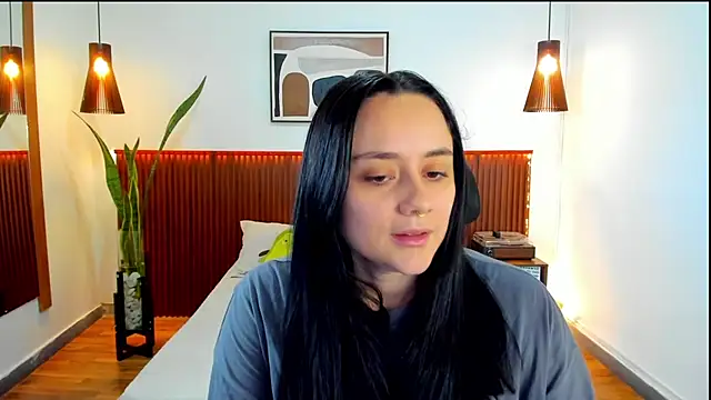 Snapshot of KatherineBond chatting on 22, 9, 2025 KatherineBond online show from 22, 9, 2025