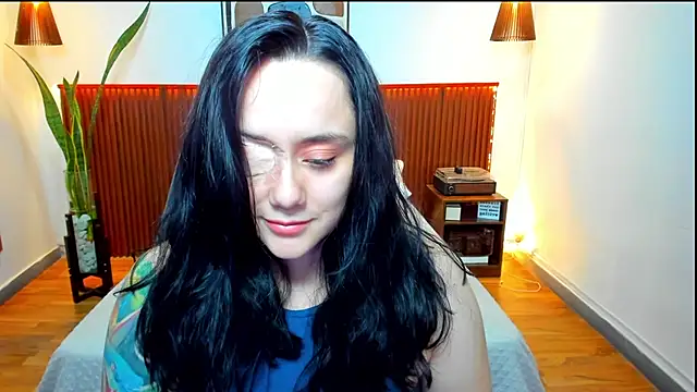 Snapshot of KatherineBond chatting on 27, 9, 2025 KatherineBond online show from 27, 9, 2025