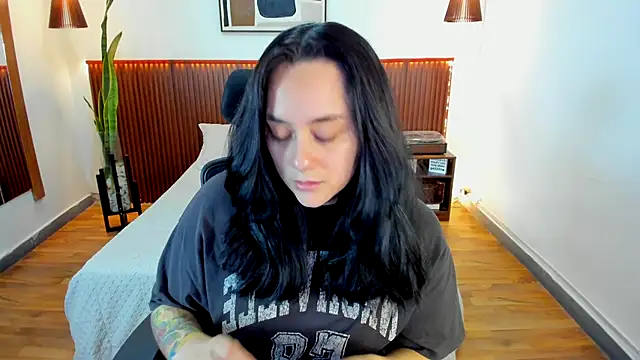 KatherineBond online show from 15, 10, 2025