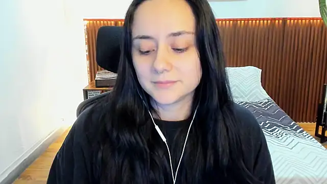 KatherineBond online show from 13, 12, 2025