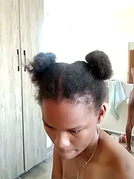 Snapshot of kelsie421 chatting on 28, 2, 2025 kelsie421 online show from 28, 2, 2025