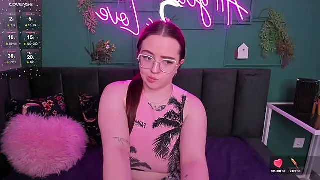 Snapshot of Emma_adorablle chatting on 23, 12, 2024 Emma adorablle online show from 23, 12, 2024