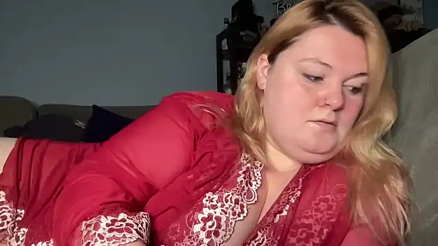 Snapshot of bbw_olive_peach chatting on 7, 1, 2025 bbw olive peach online show from 7, 1, 2025