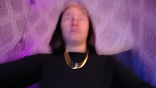 Snapshot of AnnaliOlsenX chatting on 4, 10, 2025 AnnaliOlsenX online show from 4, 10, 2025