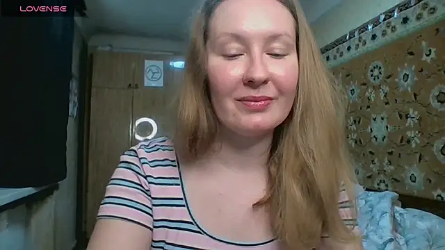 AnnaXLovers online show from 8, 4, 2026