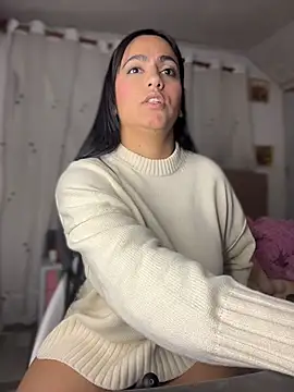 JazminTaylor online show from 12, 4, 2026