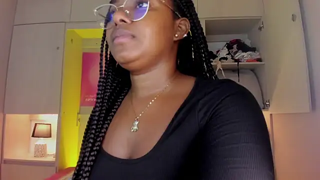 tamaraa smiith online show from 4, 4, 2026