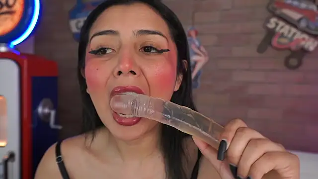 miss lizith online show from 18, 4, 2026