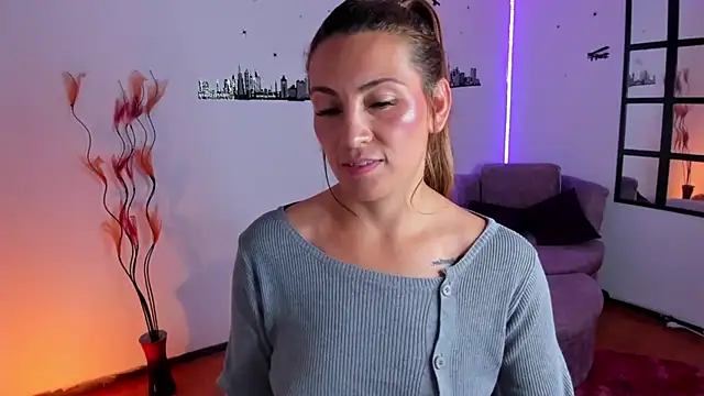 Snapshot of Elizabeth_taylor_b chatting on 28, 5, 2026 Elizabeth taylor b online show from 28, 5, 2026