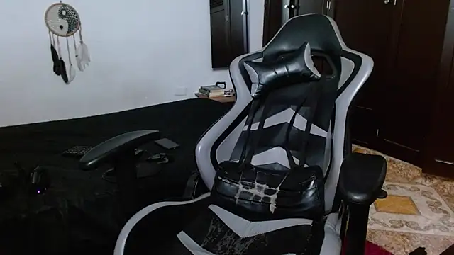 aaron blug online show from 21, 2, 2025