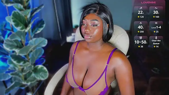 Snapshot of Almaahotxxx chatting on 11, 6, 2026 Almaahotxxx online show from 11, 6, 2026