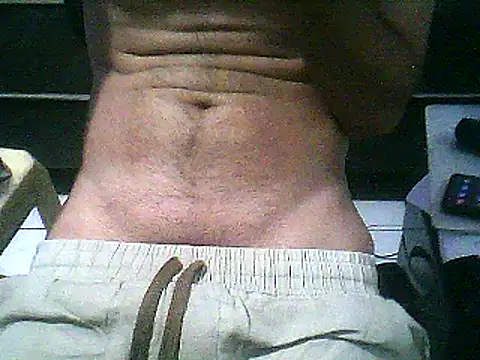 Snapshot of Skinnynerd chatting on 23, 12, 2024 Skinnynerd online show from 23, 12, 2024