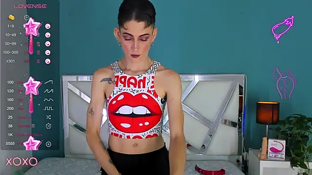 Snapshot of dominic_thailor chatting on 4, 1, 2025 dominic thailor online show from 4, 1, 2025