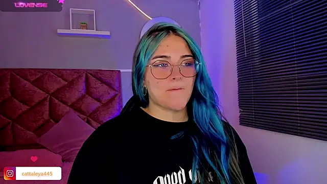 cattaleya    online show from 17, 1, 2025