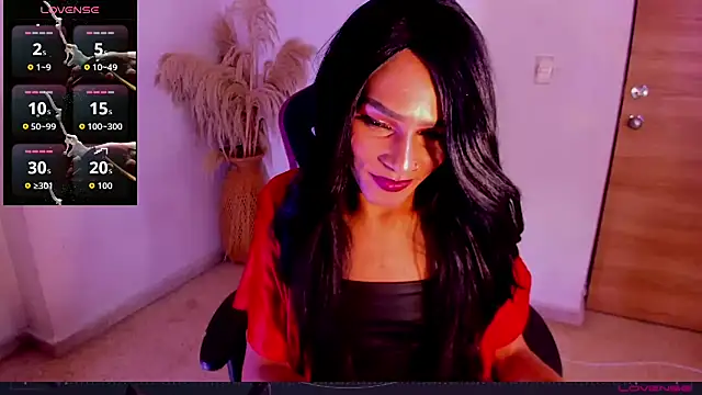 carolinemiller7 online show from 25, 11, 2025