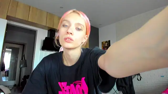 Snapshot of _Alice_Kitty chatting on 26, 6, 2026 Alice Kitty online show from 26, 6, 2026