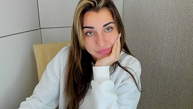 Snapshot of Summmmersky chatting on 10, 1, 2025 Summmmersky online show from 10, 1, 2025