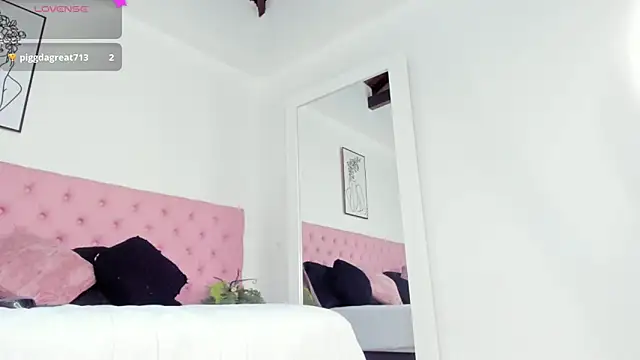 Paytonferrara online show from 26, 10, 2025