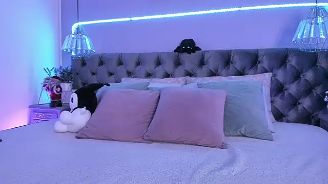 Snapshot of Naomii_Soto chatting on 29, 12, 2024 Naomii Soto online show from 29, 12, 2024